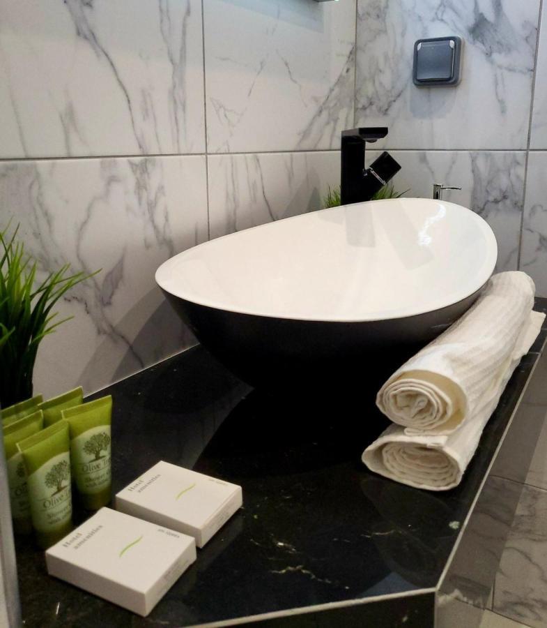 Romantic Deluxe Svite Wise Jacuzzi And Sauna Atenas Exterior foto