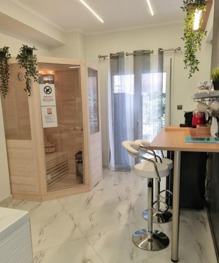 Romantic Deluxe Svite Wise Jacuzzi And Sauna Atenas Exterior foto