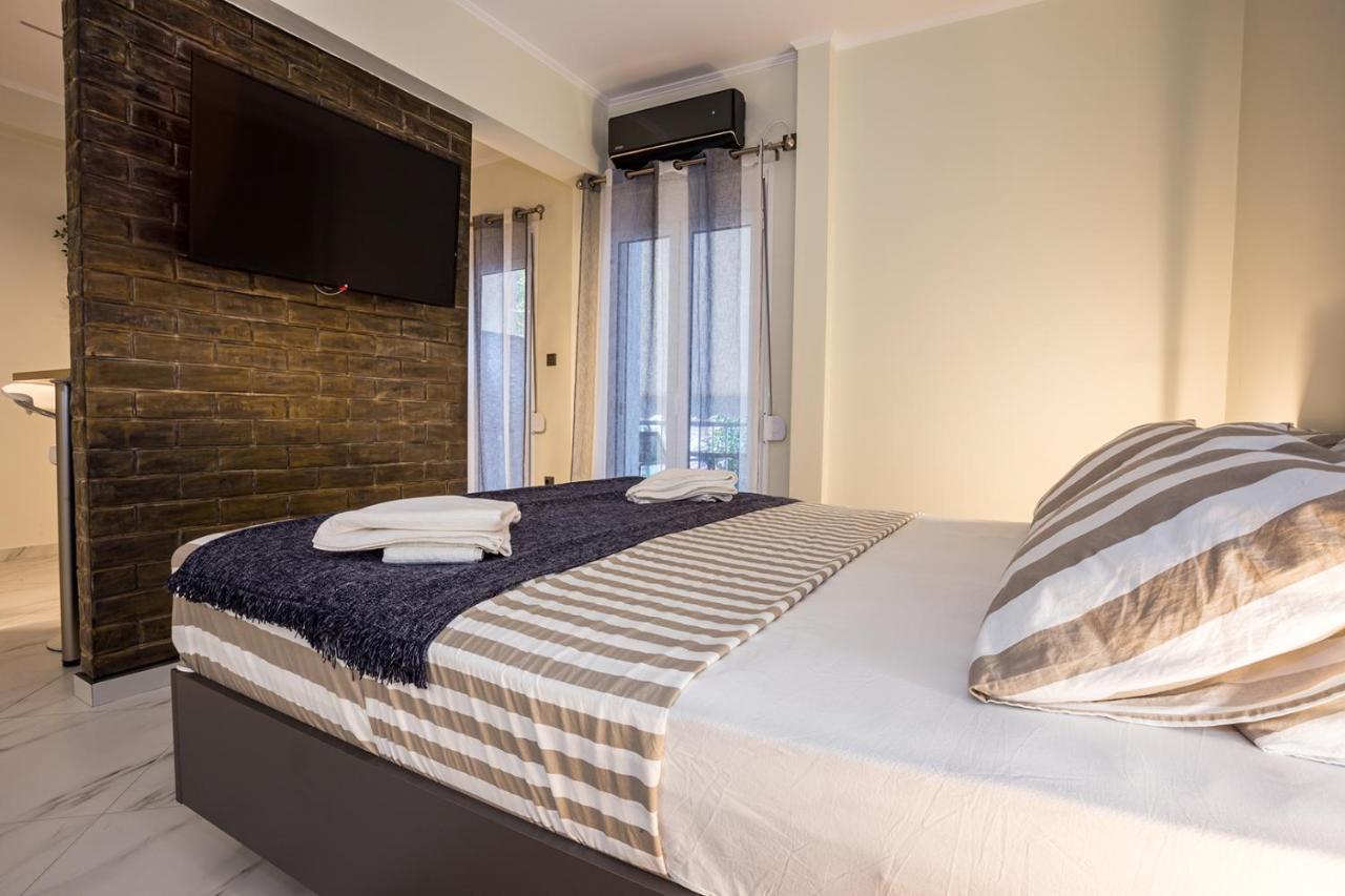 Romantic Deluxe Svite Wise Jacuzzi And Sauna Atenas Exterior foto