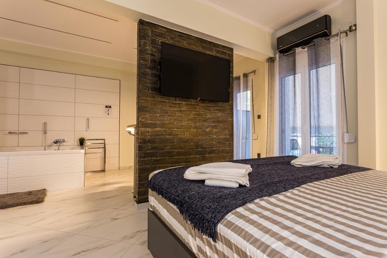 Romantic Deluxe Svite Wise Jacuzzi And Sauna Atenas Exterior foto