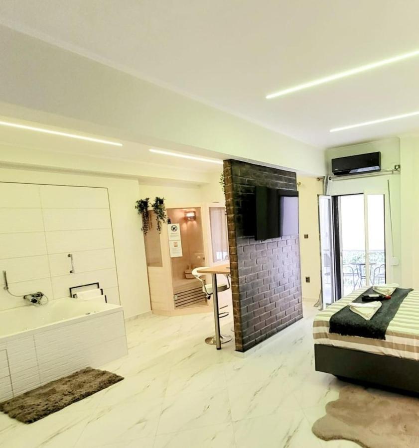 Romantic Deluxe Svite Wise Jacuzzi And Sauna Atenas Exterior foto
